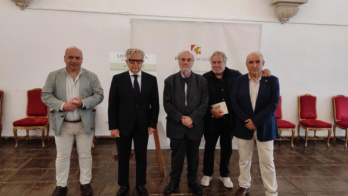 'Liternatura' empieza con proyecciones cinematográficas y diálogos entre público y personas de la cultura