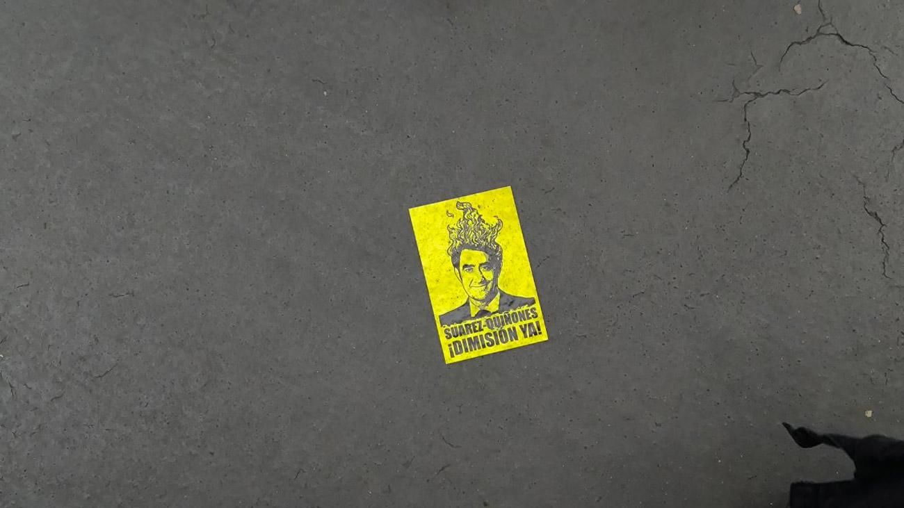 Las pancartas de la indignación en León por los mayores incendios forestales de la historia