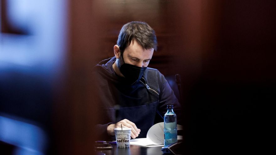 La Junta Electoral Central ordena a Borràs que retire ya el escaño al diputado de la CUP condenado