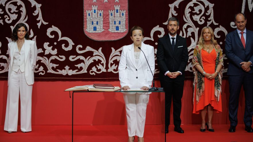 Ayuso despide a la cúpula de la Consejería de Sanidad y concentra todo el poder en un nuevo viceconsejero