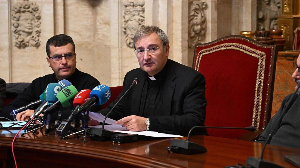 Joaquín Alberto Nieva interviene en la presentación del nuevo sistema de protección contra incendios en la Mezquita-Catedral de Córdoba.