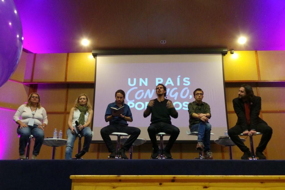 Acto de campaña de Podemos en Tenerife. (Foto: Moisés Pérez).