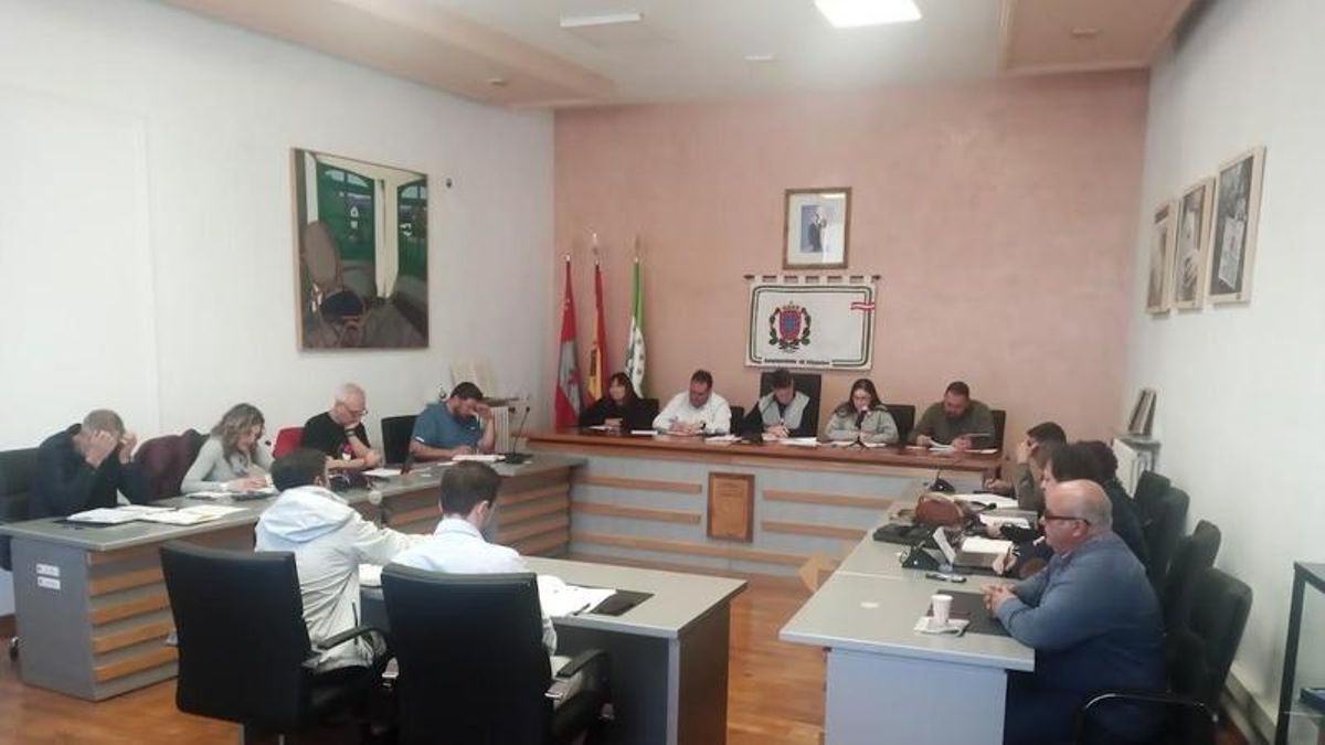 Villablino aprueba un presupuesto de 6,3 millones con el voto a favor de PSOE y Podemos-IU y la abstención del PP