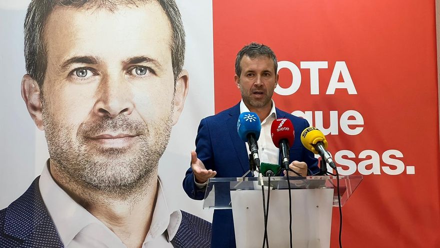 Julio Millán durante la rueda de prensa