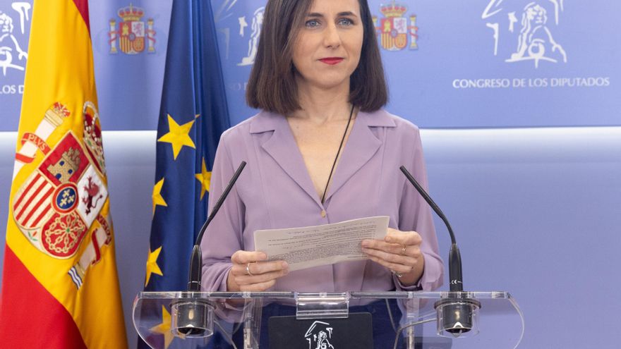 La portavoz de Podemos en el Congreso, Ione Belarra, durante una rueda de prensa anterior a la Junta de Portavoces, en el Congreso de los Diputados, a 18 de junio de 2024, en Madrid (España).