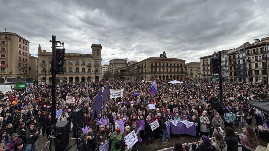 La plaza del Castillo de Pamplona este 8 de marzo.