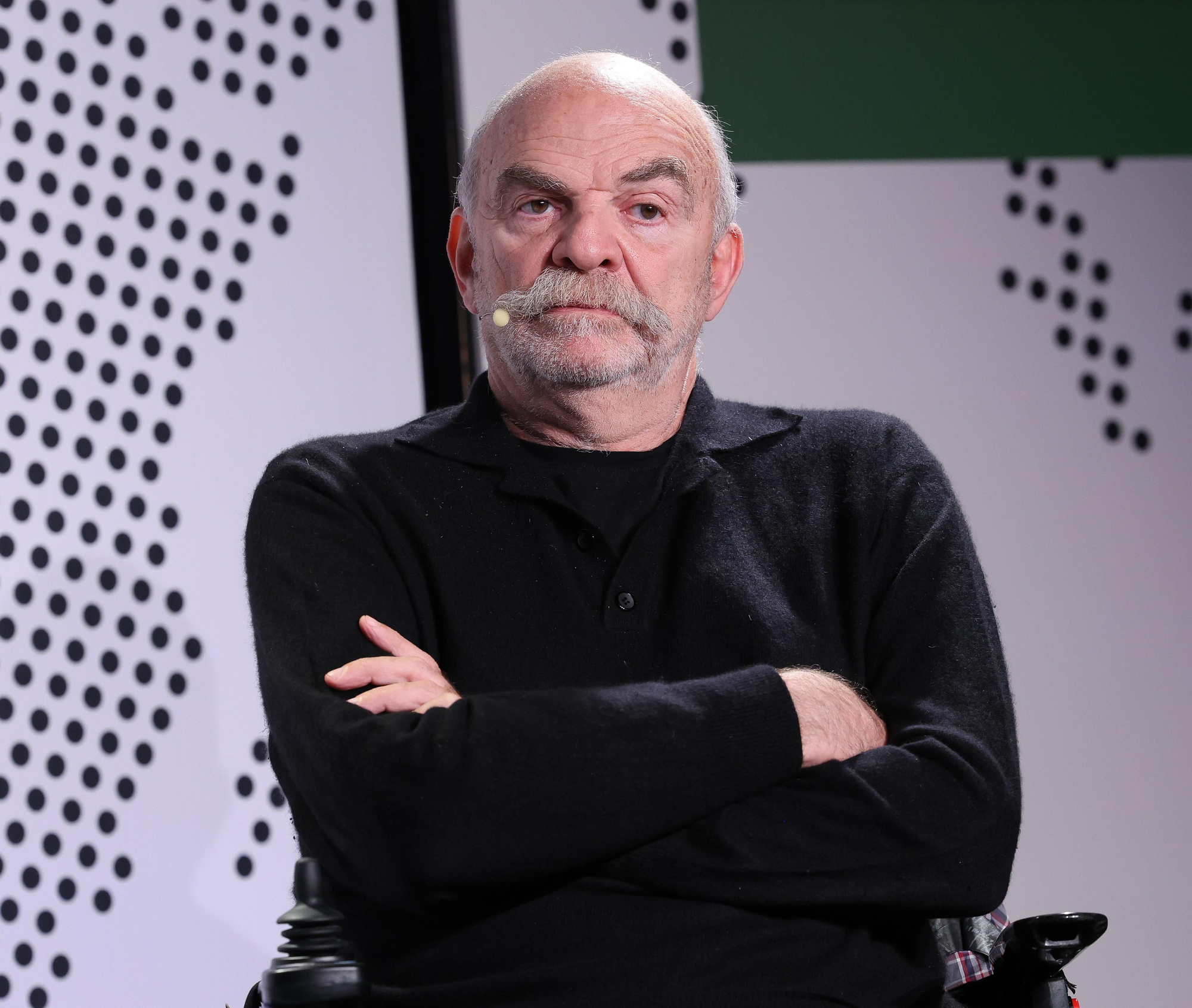 Martín Caparrós: "Nos repiten que periodismo es contar eso que alguien no quiere que se cuente. Yo querría modificar esa frase y pensar: periodismo es contar algo que muchos no quieren que les cuentes, porque no tienen ganas o no creen que les interese"