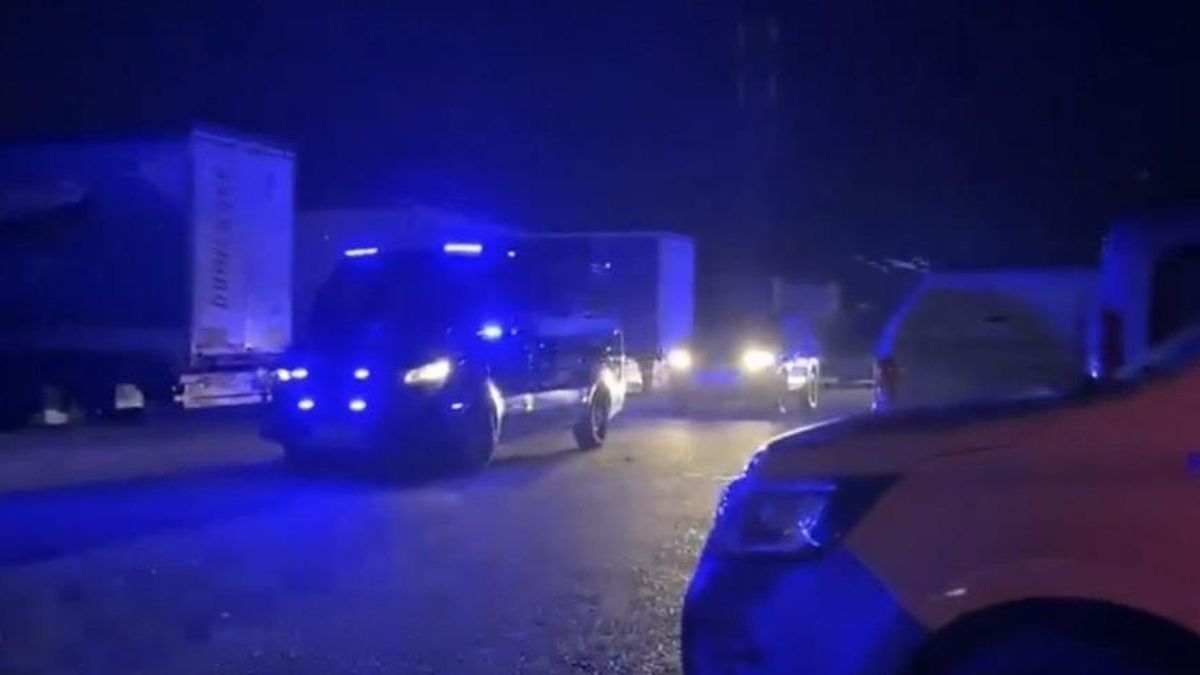 Más de 400 policías nacionales desarrollan una operación en Torrelavega contra drogas, armas, blanqueo y extorsiones