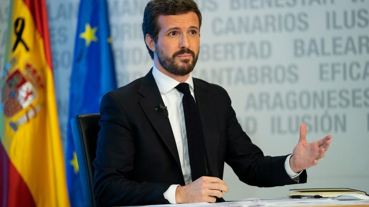 Casado acusa a Iglesias de "alardear" de posibles expropiaciones: "No estamos para asaltar los cielos"