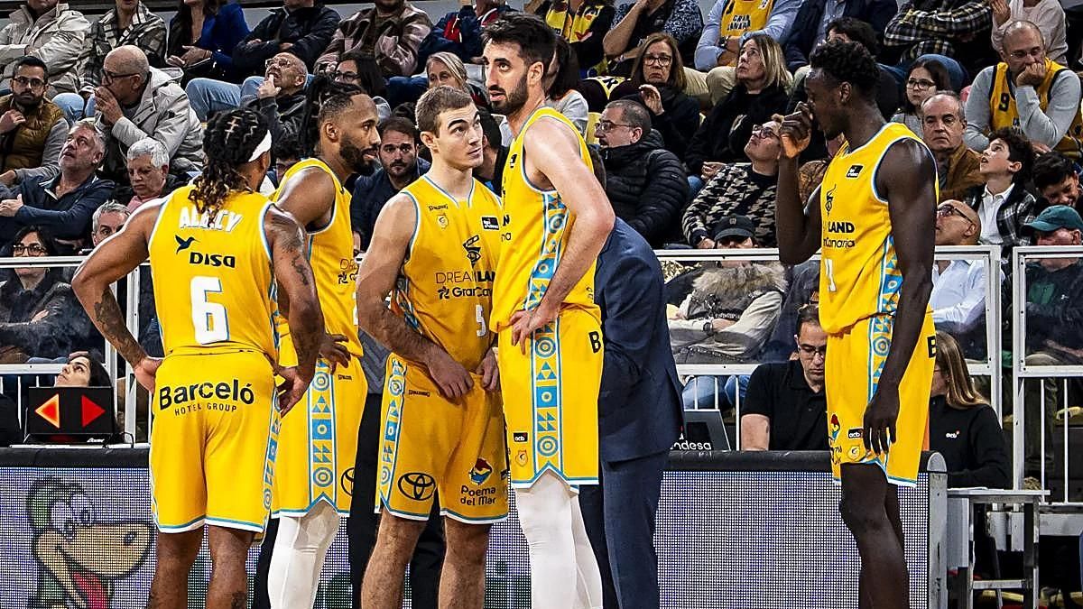 El Granca pierde a otros cinco jugadores tras el descenso