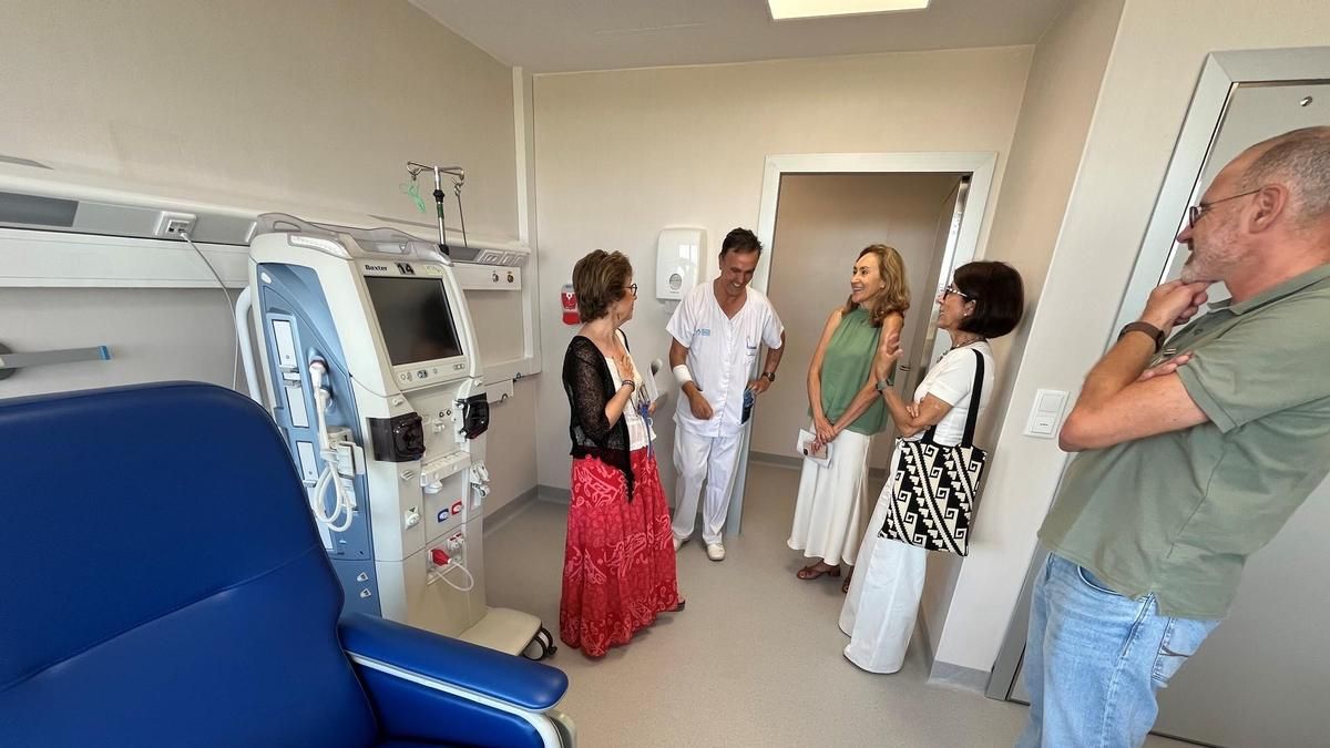 Nuevo box de diálisis aislado para pacientes con riesgo de enfermedades infecciosas en el hospital de Calahorra