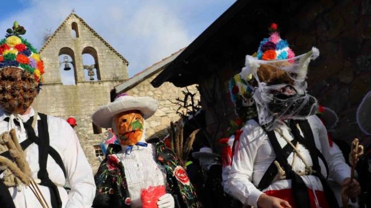 Botargas y mascaritas en Almiruete.