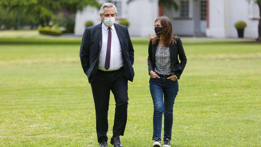 Alberto Fernández con Fernanda Raverta