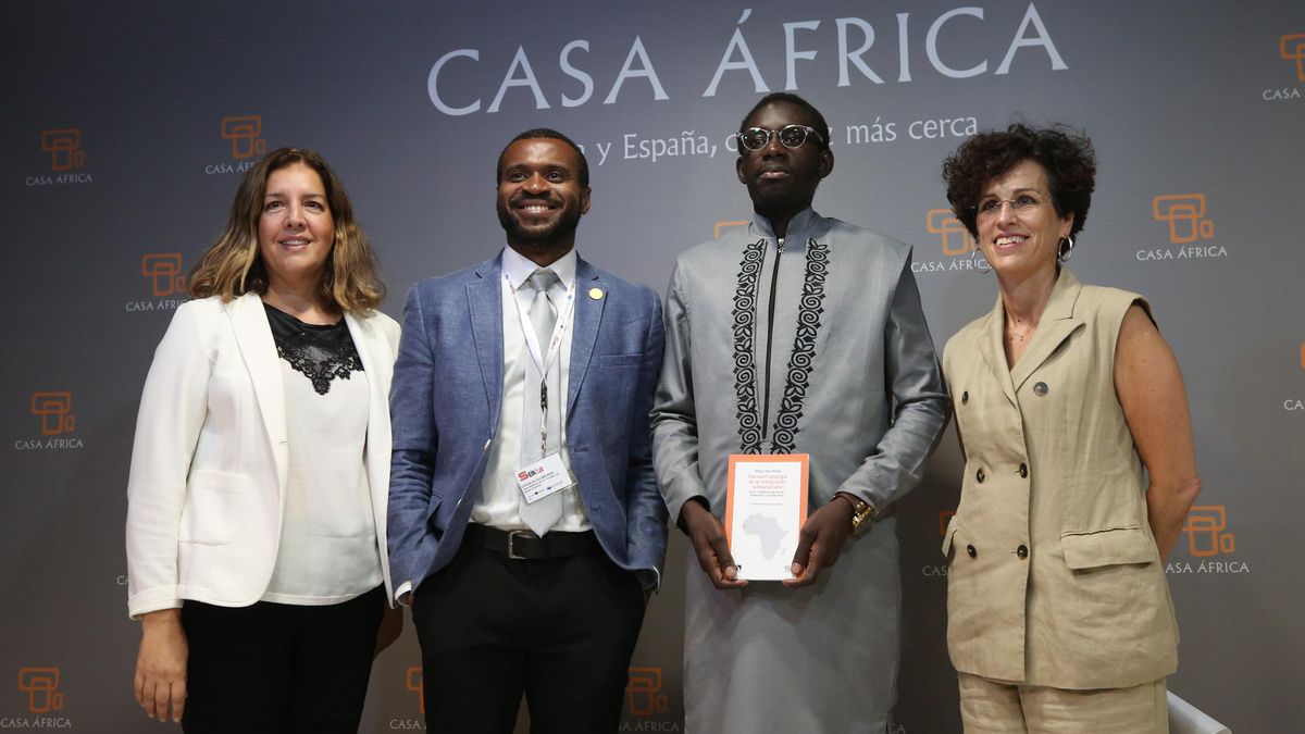 Mbaye Baye Masse, en la presentación de su libro 'Socioantropología de la inmigración subsahariana. En el corredor de Rosso, Nuakchot y Casablanca', ganador del Premio de Ensayo Casa África 2024.
