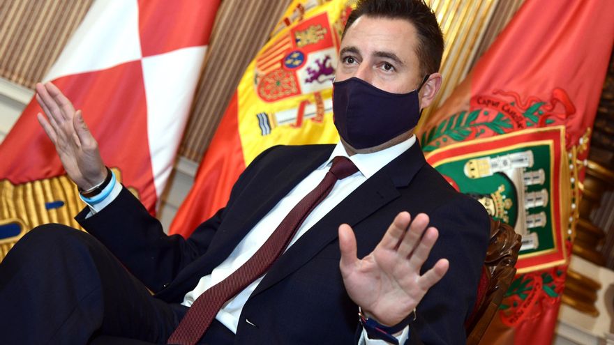 El alcalde de Burgos, Daniel de la Rosa, en el Ayuntamiento.