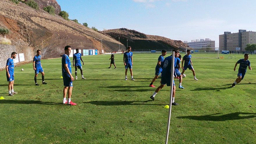 El Sporting de Gijón-CD Tenerife cambia de fecha