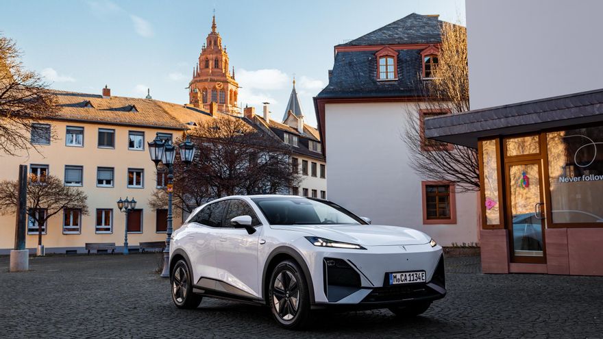 Changan desembarca en España con dos eléctricos de su marca Deepal
