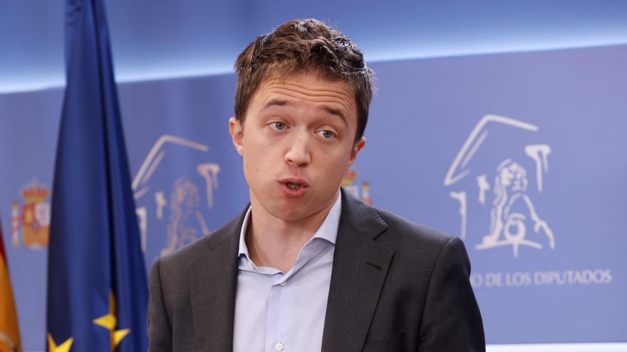 El líder de Más País, Íñigo Errejón durante la rueda de prensa tras la Junta de Portavoces celebrada este lunes en el Congreso. EFE/ Chema Moya