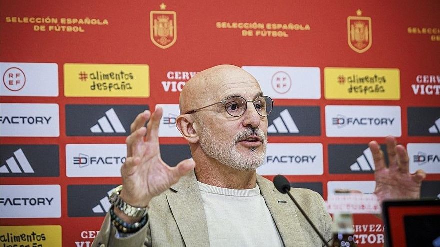 El DT de la Selección masculina de fútbol de España no renuncia, pero pide perdón por los aplausos a Rubiales