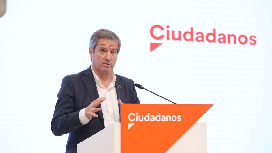 Archivo - Imagen de recurso del secretario de Comunicación de Ciudadanos (Cs), Daniel Pérez Calvo, durante una rueda de prensa tras la la reunión del Comité Permanente del partido.