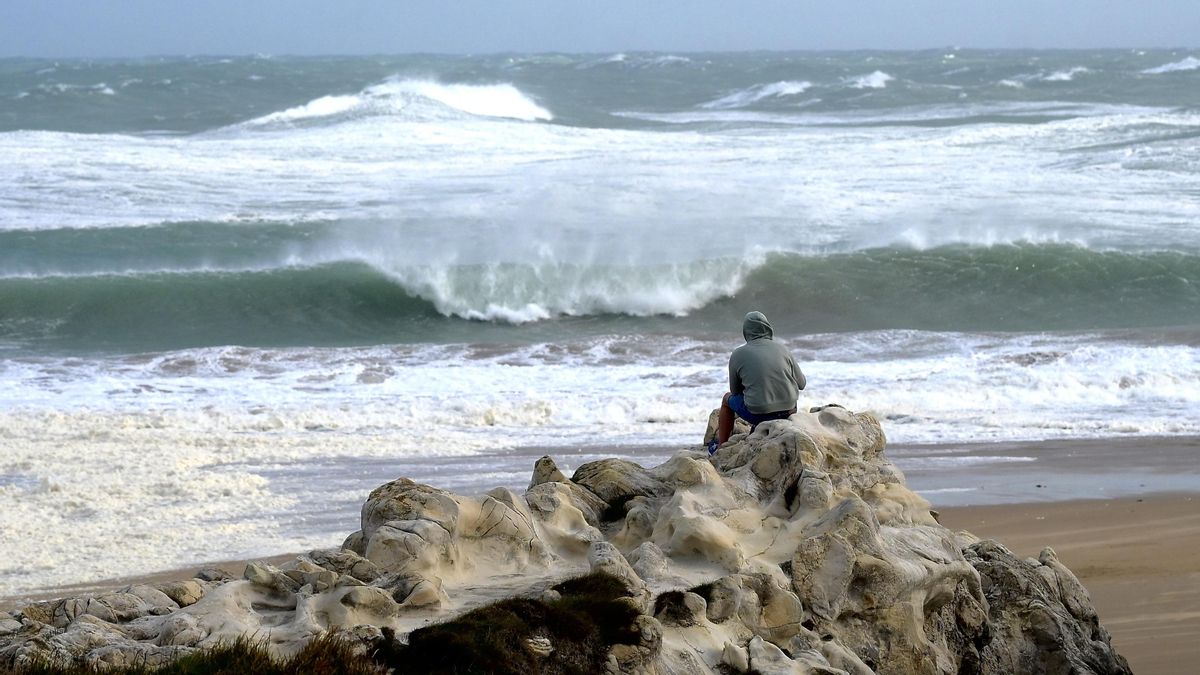 Cantabria está este miércoles en aviso amarillo por olas de hasta cuatro metros