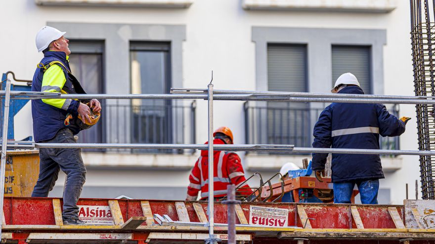 El empleo creció en todas las comunidades salvo Canarias en el segundo trimestre