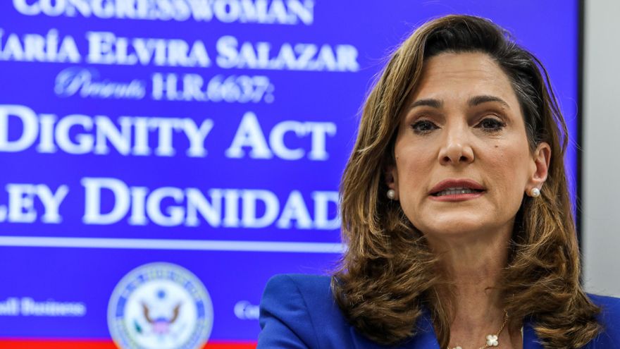 Congresista pide apoyo bipartidista a proyecto "Dignidad" para indocumentados