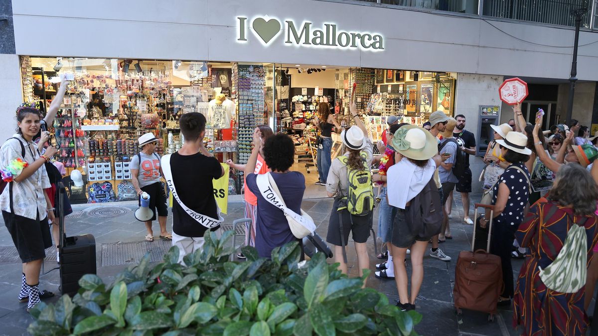 Protesta contra el turismo masivo en Mallorca.