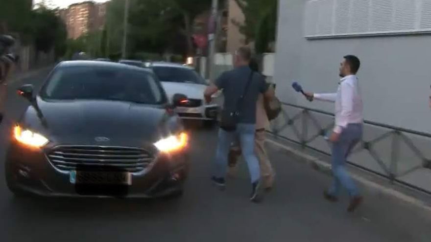 Llanos Massó acudió a la reunión de Vox en Madrid con el coche oficial de la presidencia de las Corts Valencianes