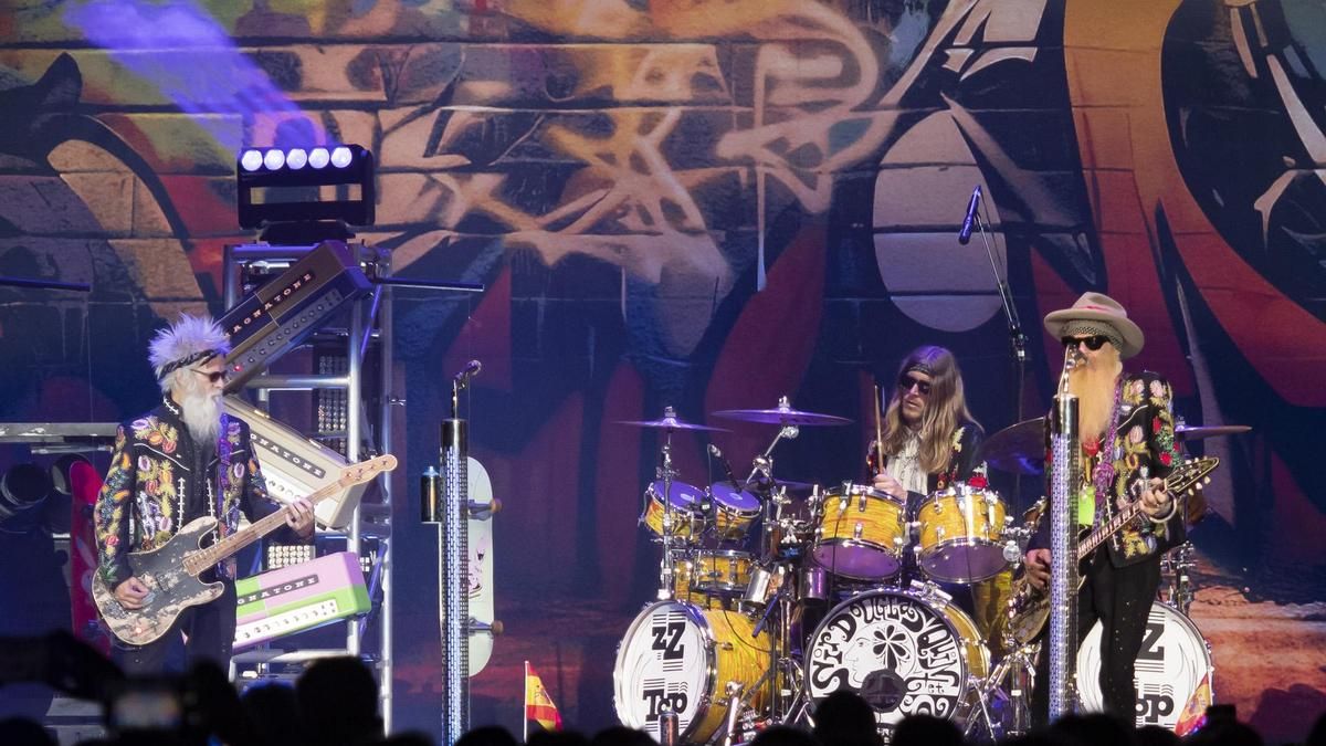 El trío ZZ TOP en pleno concierto