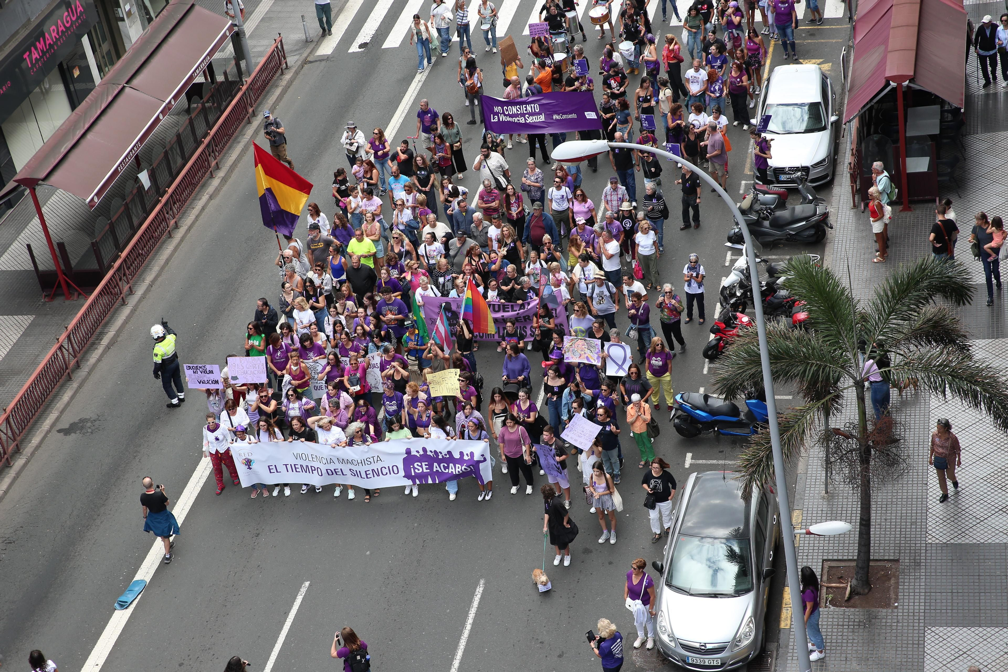 Así se vivió en Gran Canaria la manifestación por el 25N, Día contra la Violencia Machista