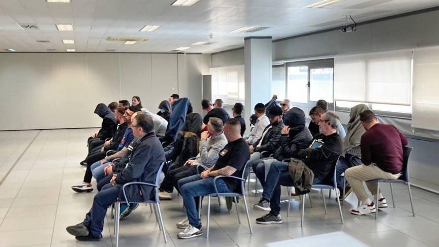 "Poco os dimos ese día": amenazas de los ultras del 9 d'Octubre tras el juicio en el que se libran de entrar en prisión