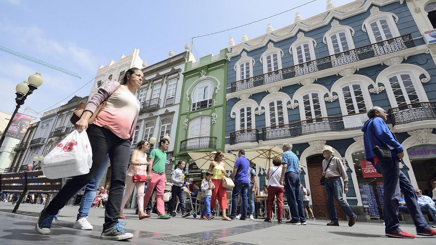 Canarias, entre las cinco comunidades con más del 30% de su población en riesgo de pobreza o exclusión