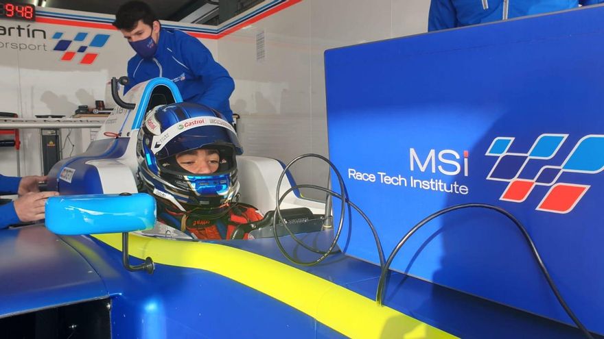 Santi Concepción Jr. realiza un test en el Circuito del Jarama a los mandos de un Fórmula 4