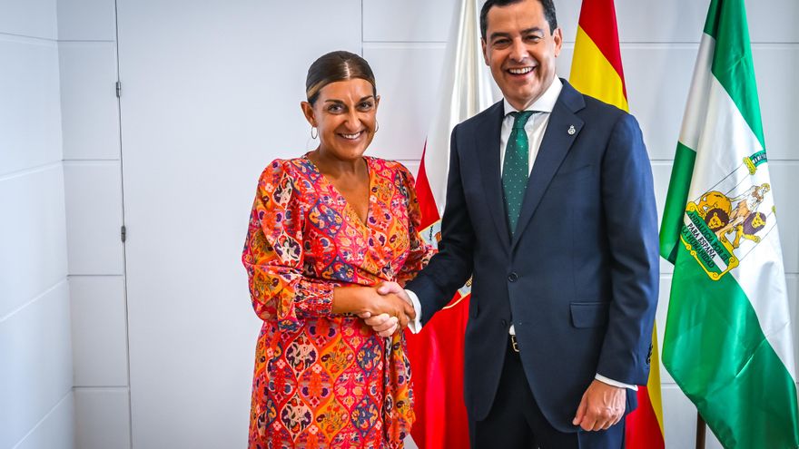 La presidenta de Cantabria, María José Sáenz de Buruaga, recibe al presidente de la Junta de Andalucía, Juanma Moreno, en el Gobierno de Cantabria, a 2 de septiembre de 2025, en Santander