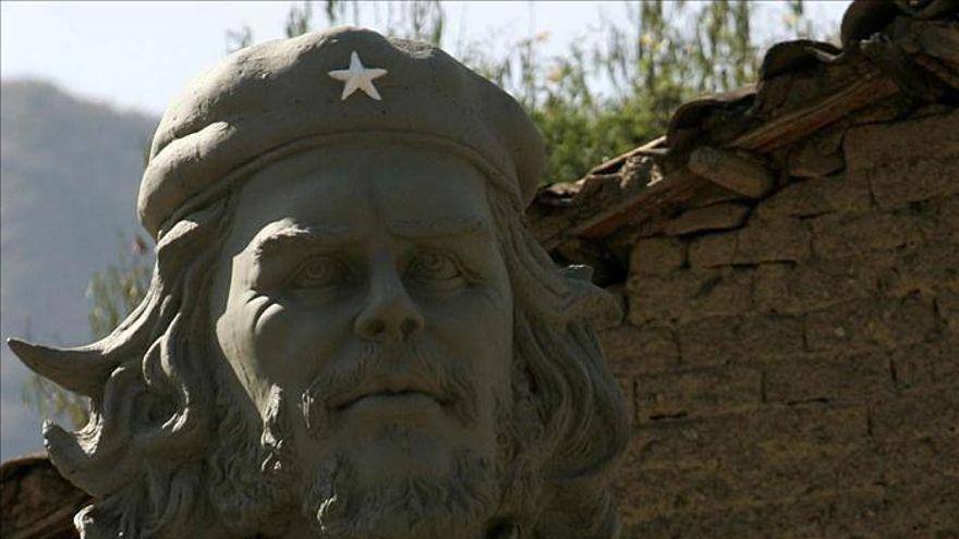 Hermano del Che sorprendido porque imagen del revolucionario está en altares