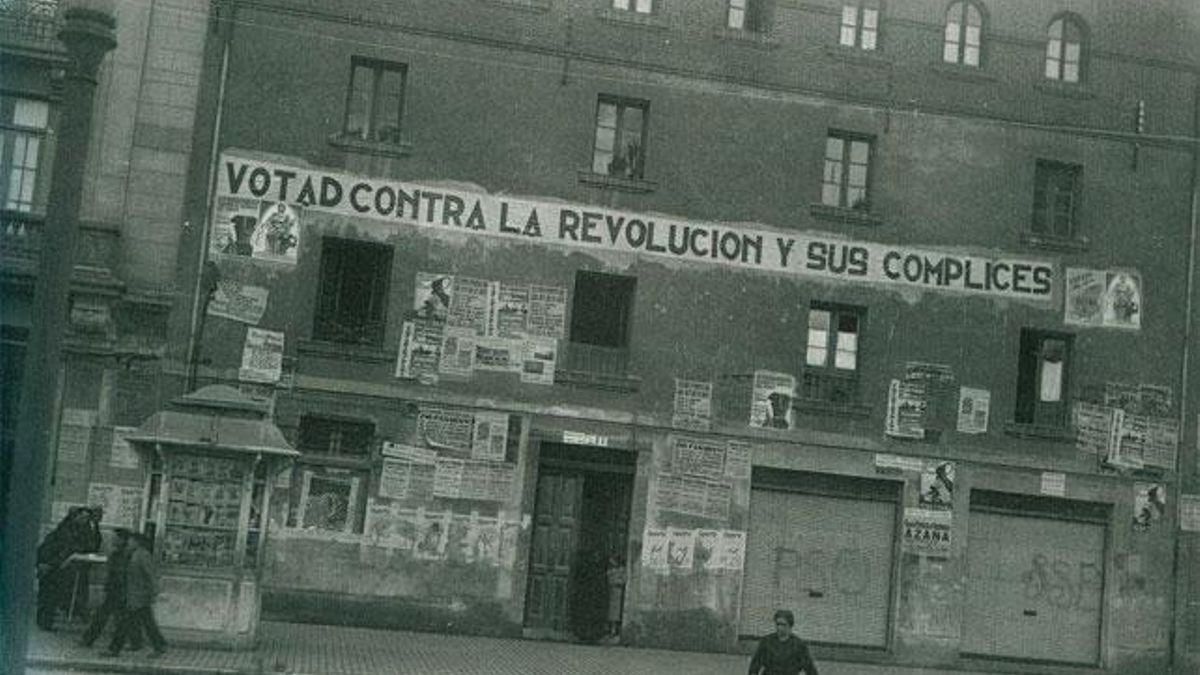 Fachada del convento de Santo Domingo en León en 1936.