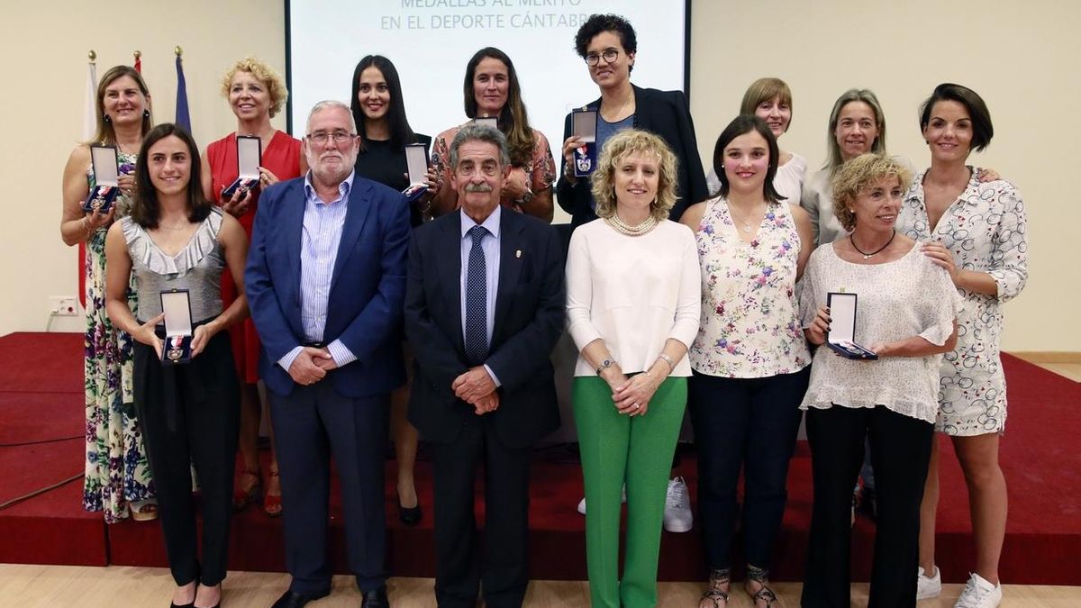 El Gobierno distingue con la Medalla al Mérito a 12 mujeres deportistas como reconocimiento a sus éxitos y esfuerzo