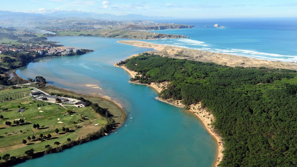 Dunas de Liencres y Costa Quebrada.