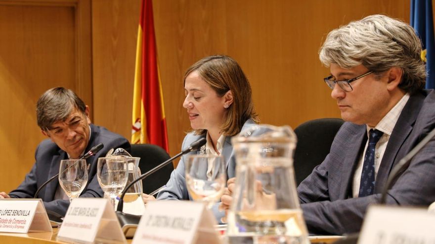 El Gobierno asegura que no vende armas a Israel desde el inicio de la guerra y no tiene "constancia" de vuelos con envíos que pasan por España