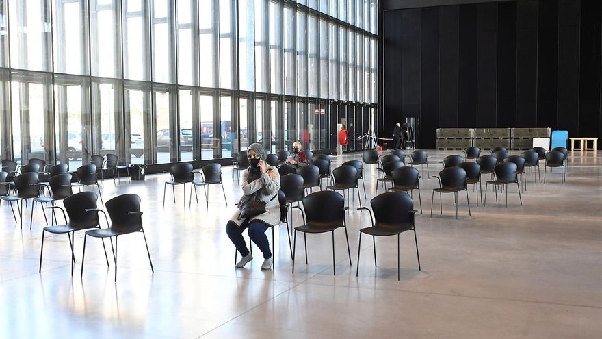 León cierra centros de vacunación masiva con más de 500.000 dosis inoculadas