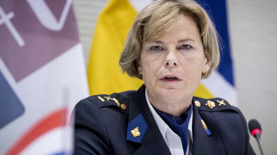 La jefa de la Policía holandesa, Jannine van den Berg.