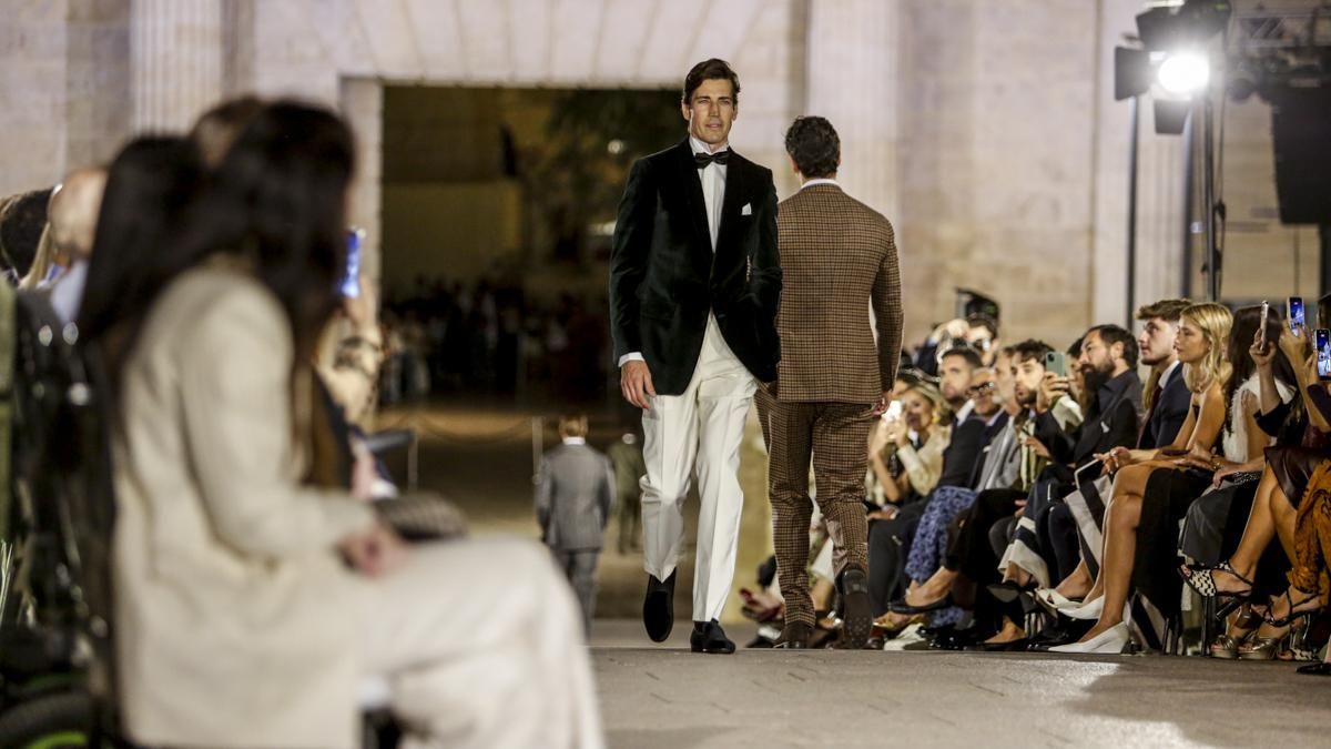 Desfile de Silbon en el Puente Romano