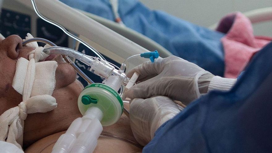 Días tras día aumenta la cifra de internados en terapia intensiva
