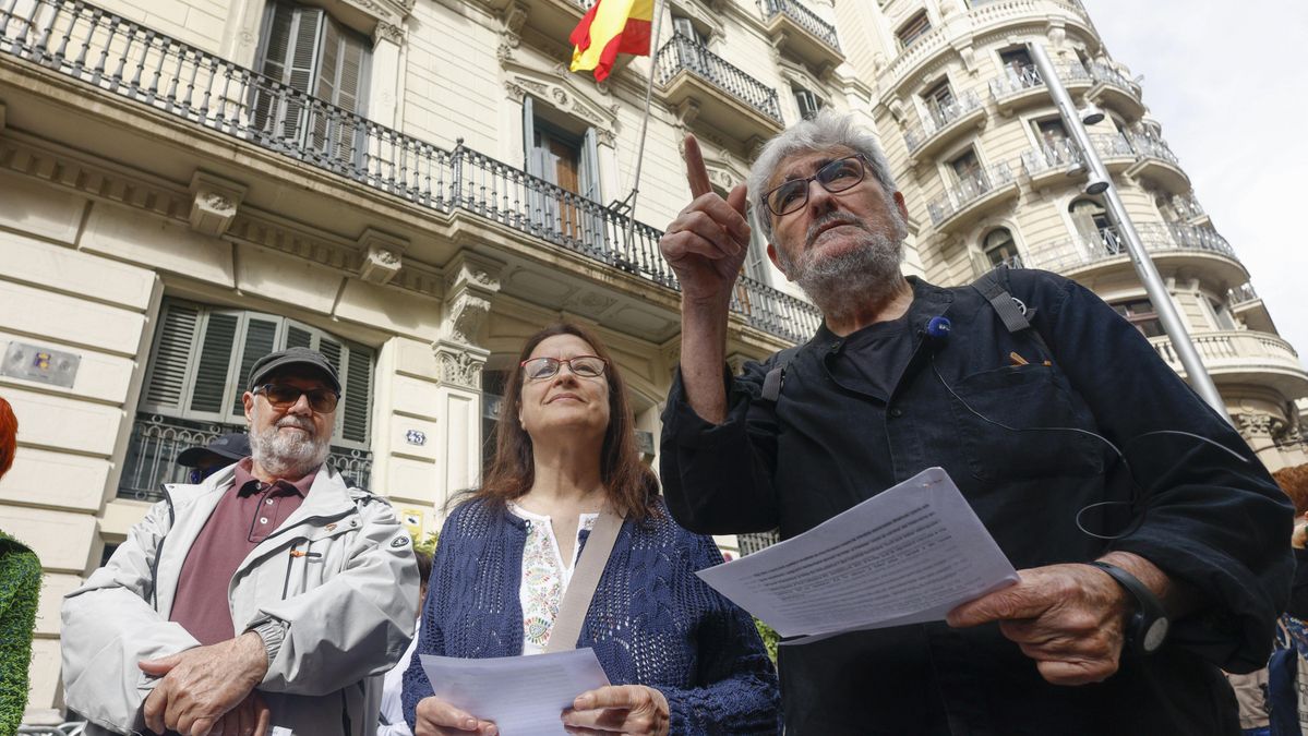 Represaliados del franquismo vuelven a la 'casa de los horrores' de Via Laietana: "Es el lugar del crimen"