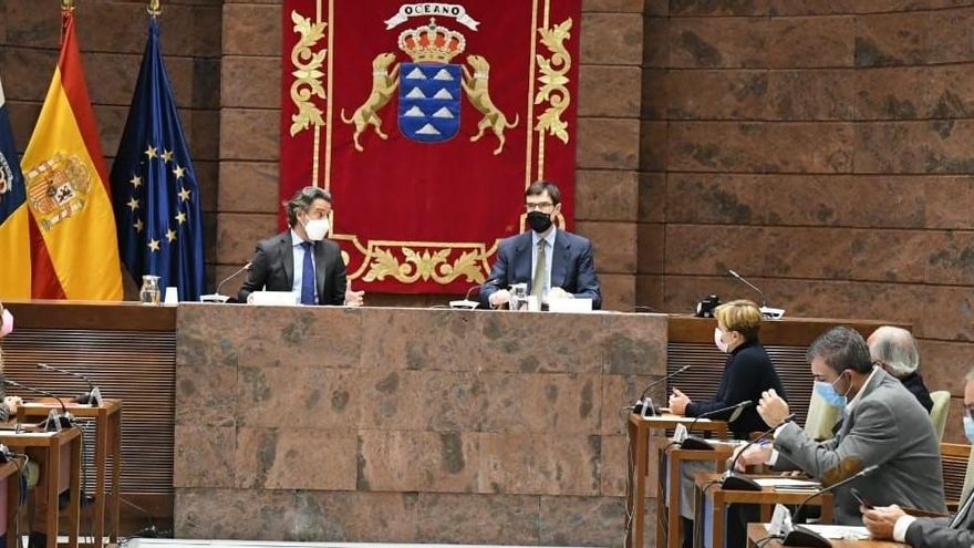 Nueva Canarias, al secretario de Estado para la Unión Europea: "Las Islas no pueden ser una cárcel para los migrantes"