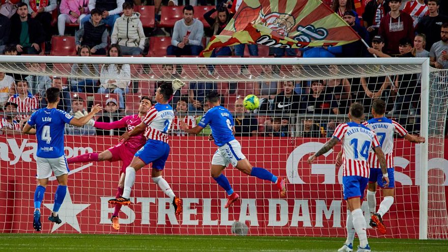 El Tenerife responde a la presión ganando también en Girona