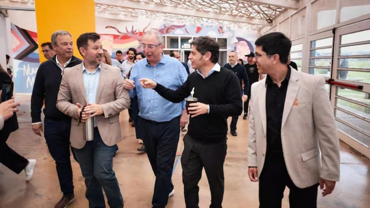 Axel Kicillof en Misiones junto al gobernador Hugo Passalacqua.