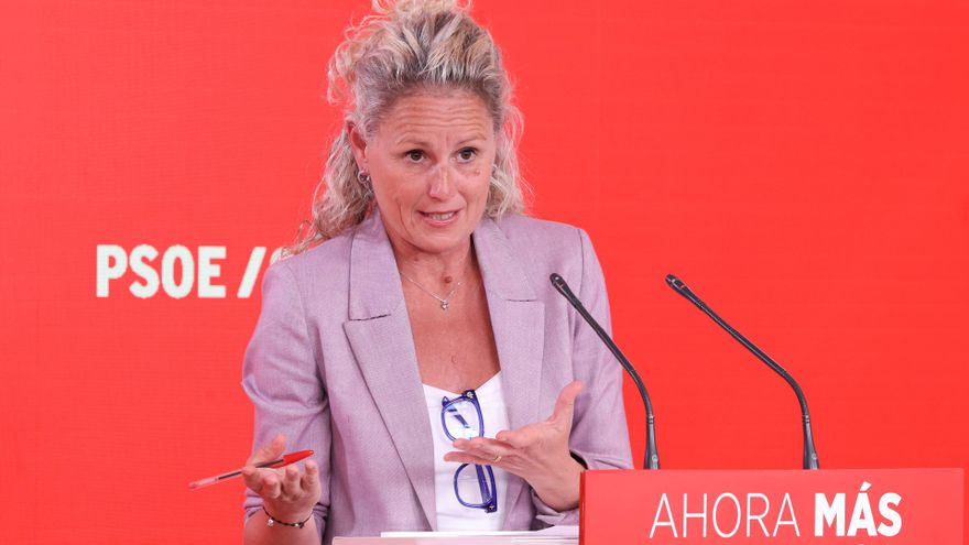 La portavoz de la Comisión Ejecutiva Federal (CEF) del PSOE, Montse Mínguez, durante una rueda de prensa en la sede federal del PSOE, a 18 de mayo de 2026, en Madrid (España).