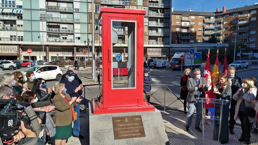 Aplaudir a una cabina